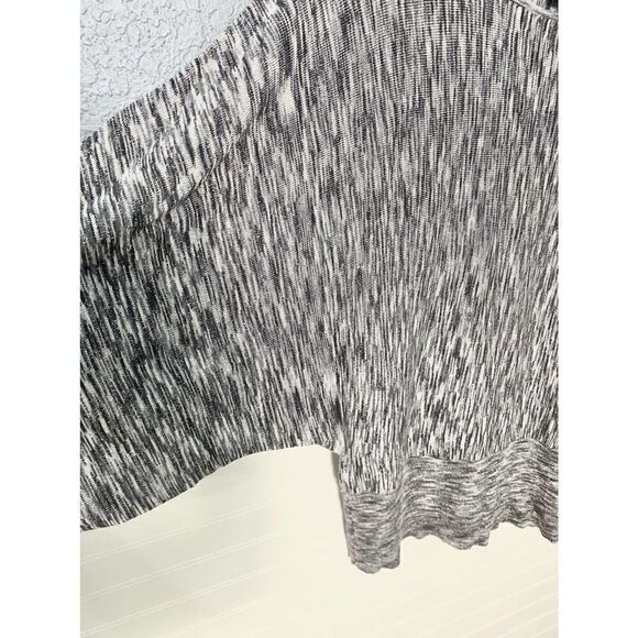 Chico's Gray Long Sleeve Relax Fit Tunic - Picture 4 of 7